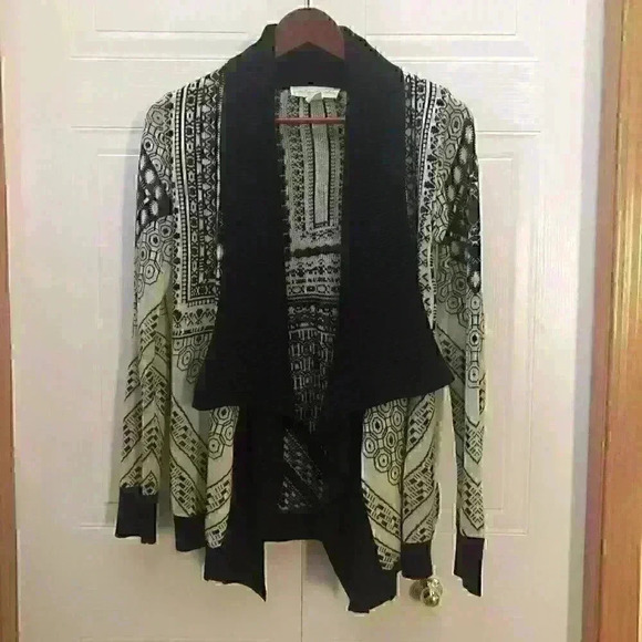 Staring at  Stars Intarsia Aztec Drape Cardigan - Picture 10 of 11